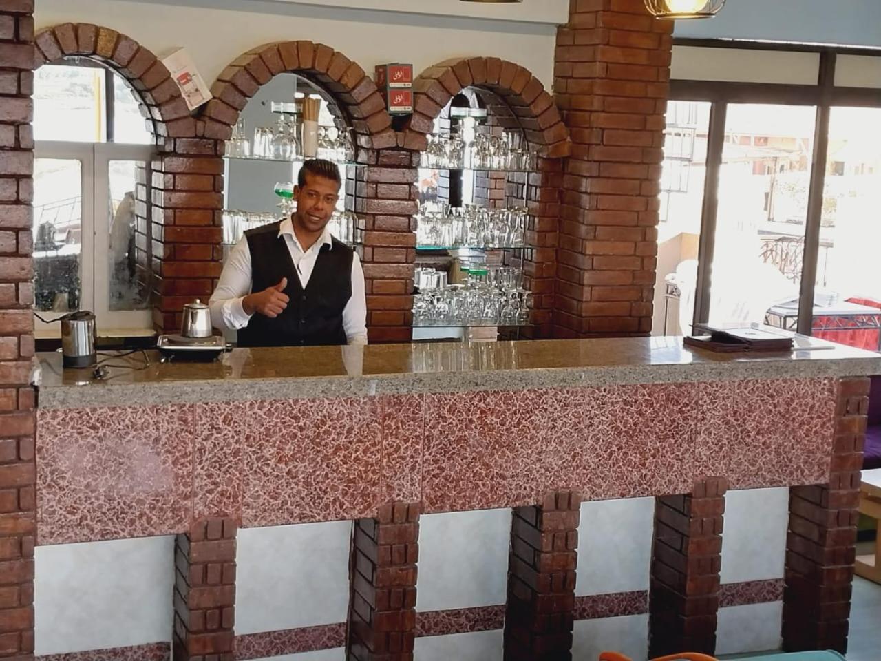 Merry Land Hotel & Roof Top Nile Restaurant לוקסור מראה חיצוני תמונה