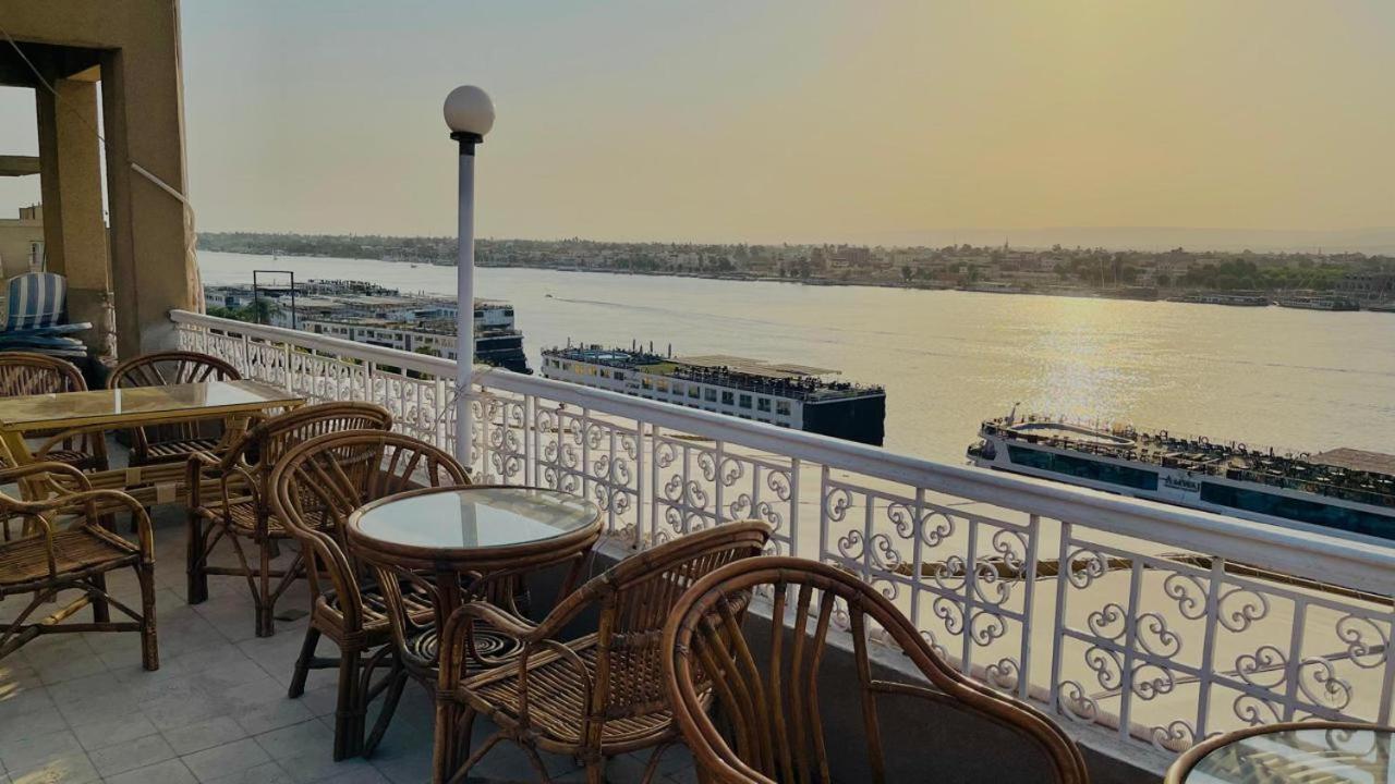 Merry Land Hotel & Roof Top Nile Restaurant לוקסור מראה חיצוני תמונה