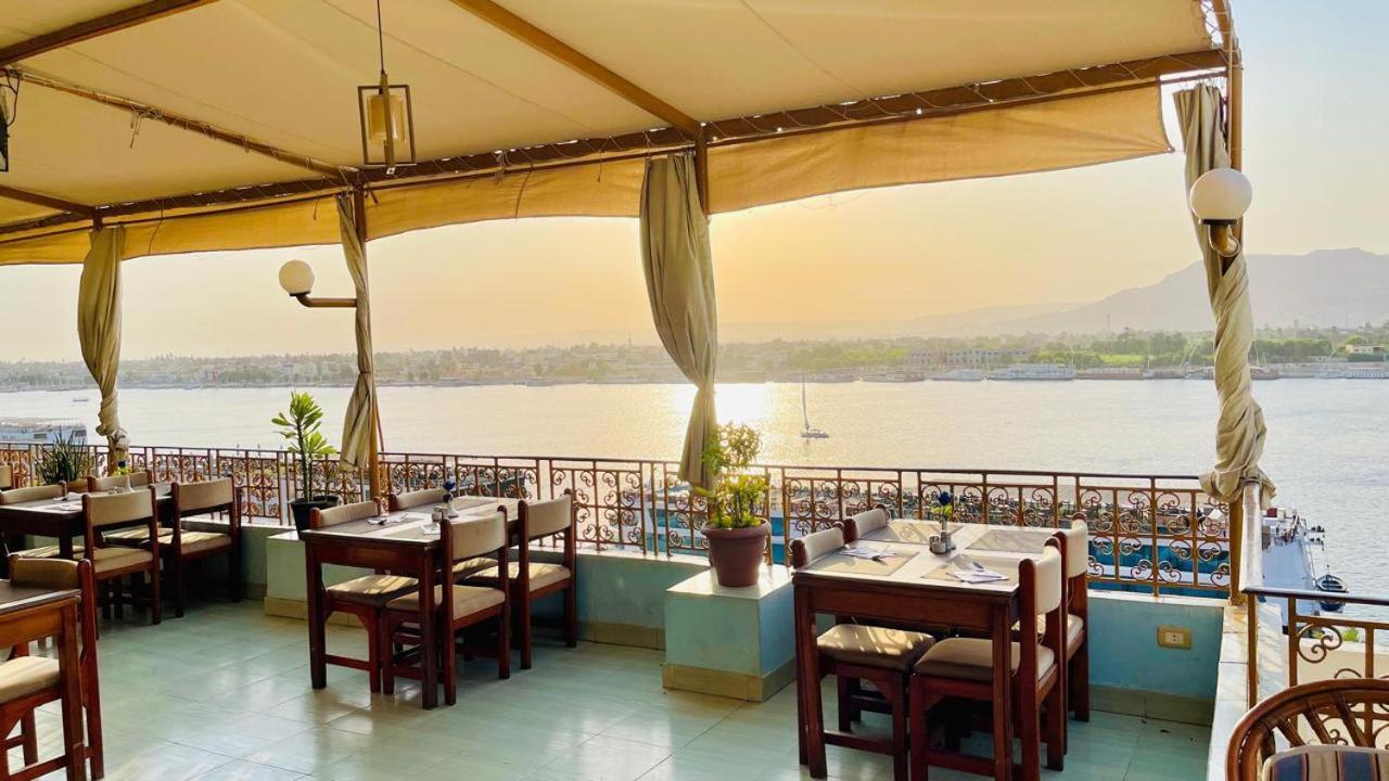 Merry Land Hotel & Roof Top Nile Restaurant לוקסור מראה חיצוני תמונה
