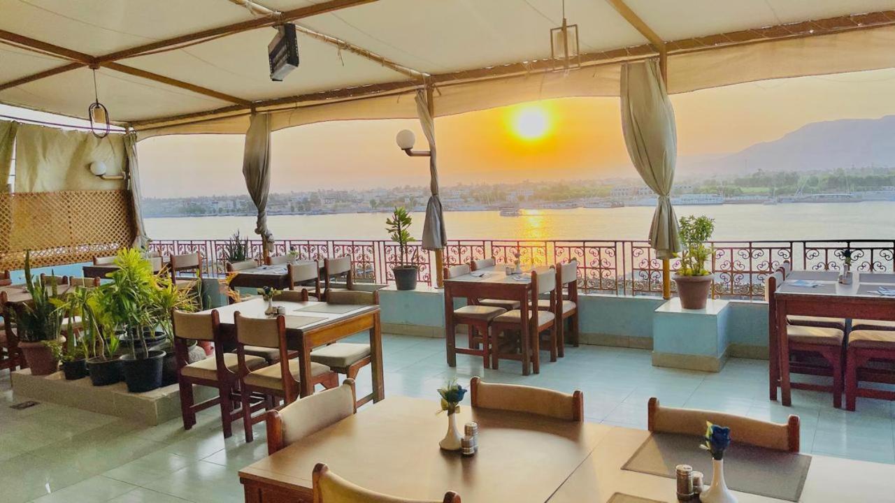 Merry Land Hotel & Roof Top Nile Restaurant לוקסור מראה חיצוני תמונה