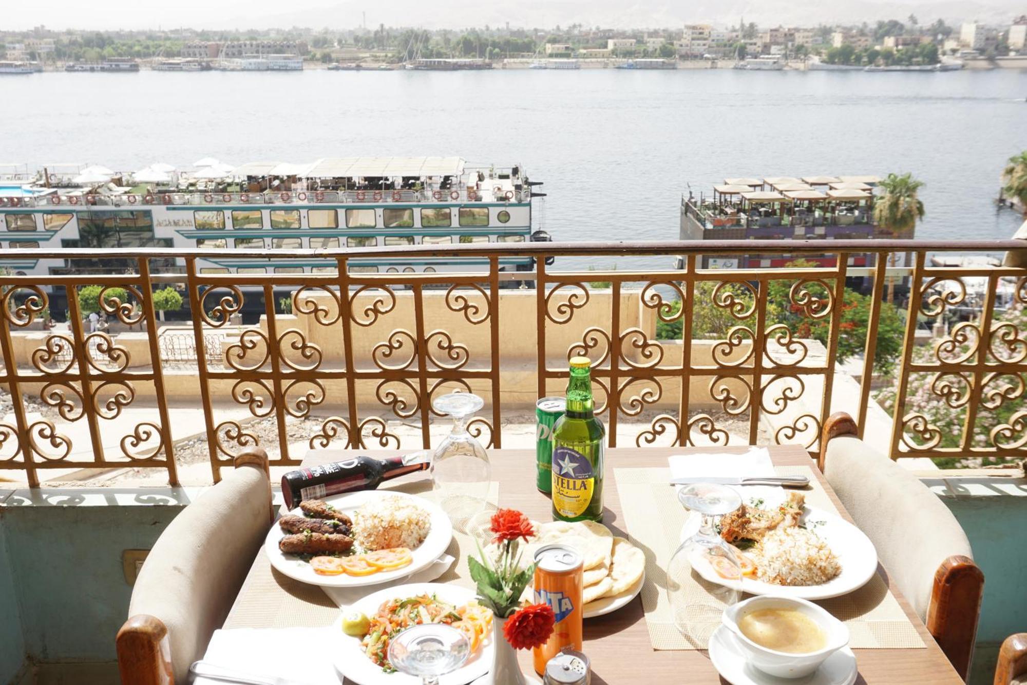 Merry Land Hotel & Roof Top Nile Restaurant לוקסור מראה חיצוני תמונה