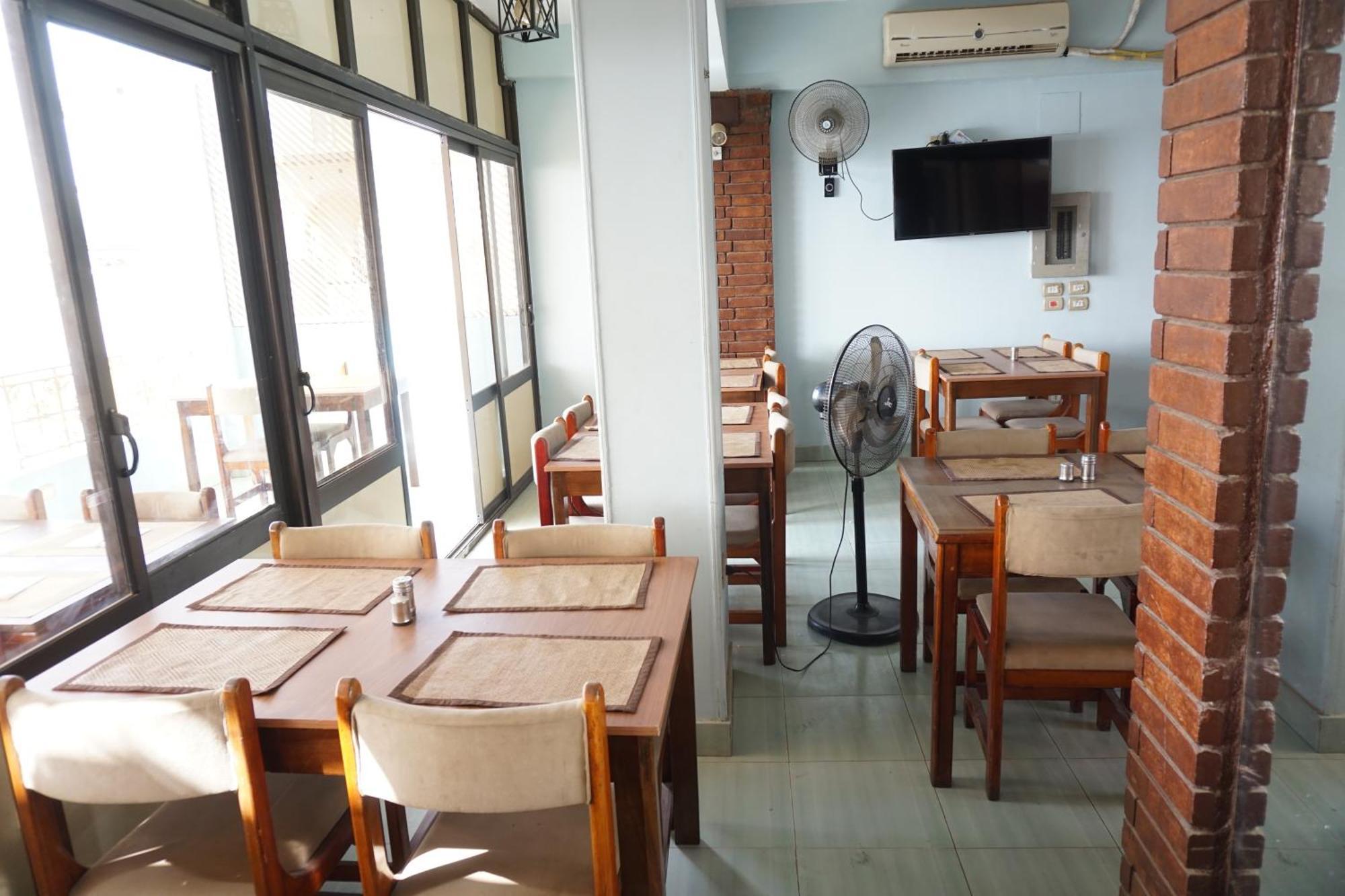 Merry Land Hotel & Roof Top Nile Restaurant לוקסור מראה חיצוני תמונה